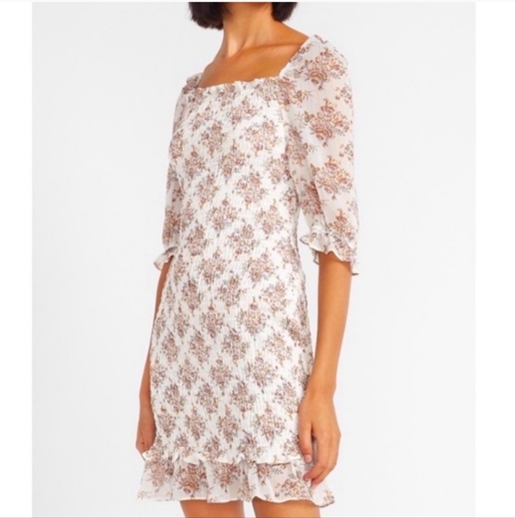 NWT $88 EXPRESS Floral Smocked Puff Sleeve Sheath Mini Dress Size S - Picture 1 of 9